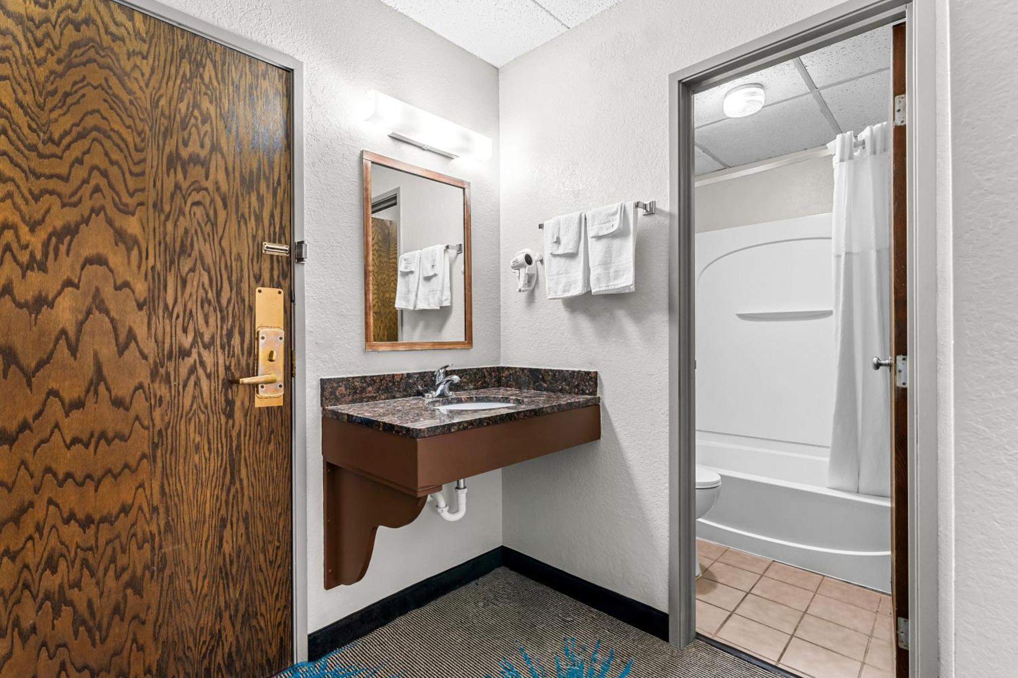 Days Inn By Wyndham Sioux Falls Ngoại thất bức ảnh